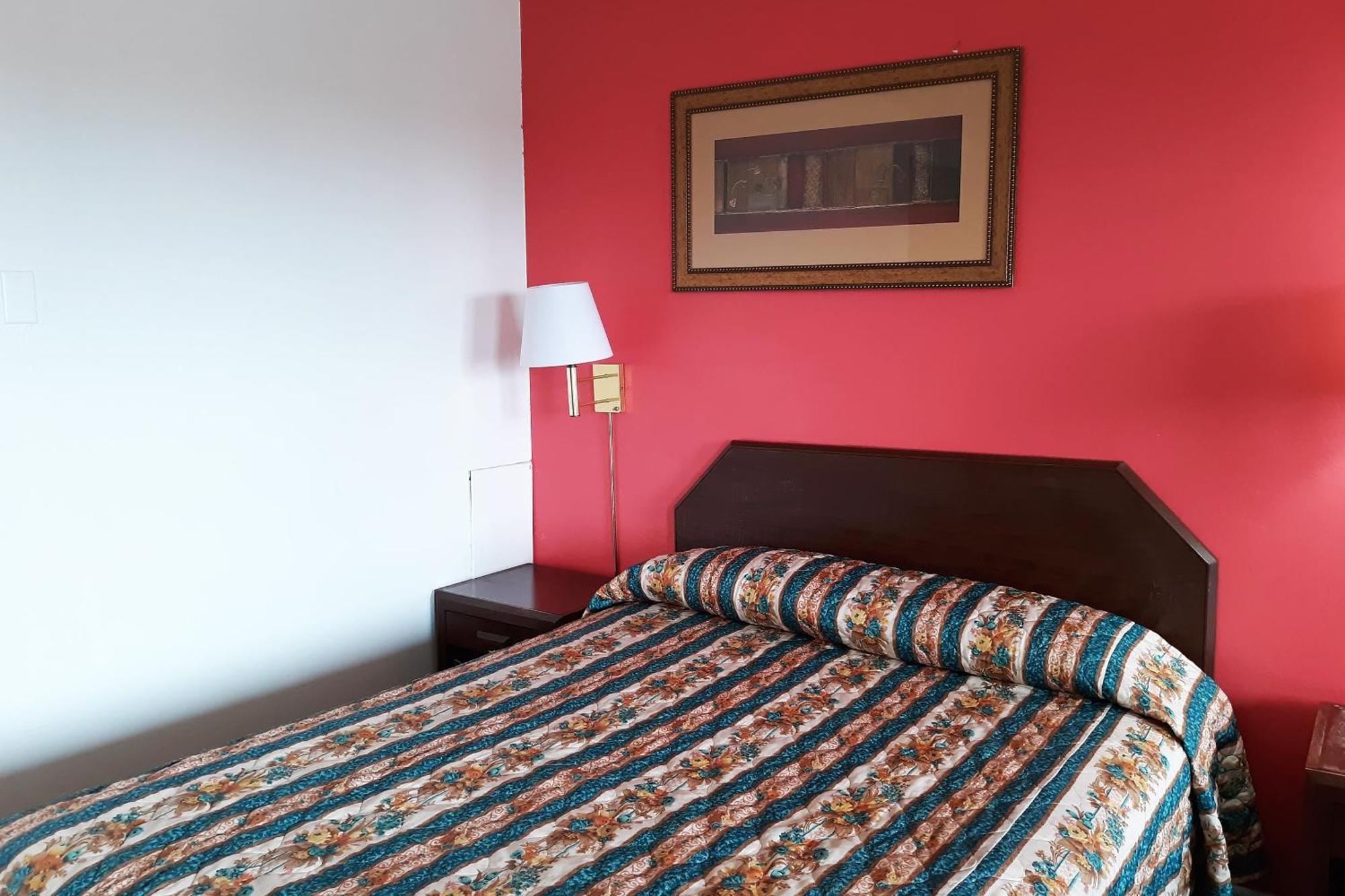 Oyo Hotel Kings At Clovis Kültér fotó